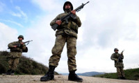 Ağrı'da teröristlerle çatışma çıktı 