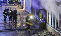 İsveç'te cami kundaklandı: 5 yaralı