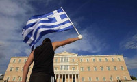 Yunanistan'da cari açık arttı