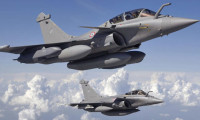 Hindistan Fransa'da 36 savaş uçağı alıyor