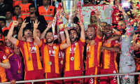 Galatasaray kupayı çiftledi