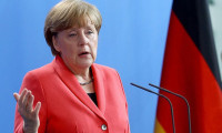 Merkel'den Yunanistan açıklaması