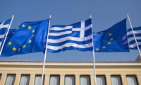 ECB Yunan bankalarını fonlayacak