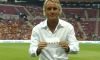 Galatasaray'dan F.Bahçe'ye Mancini'li gönderme