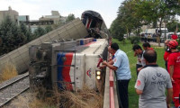 Elazığ'da iki tren kafa kafaya çarpıştı