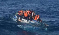 Çanakkale'de kaçak teknesi alaboraoldu: 12 ölü