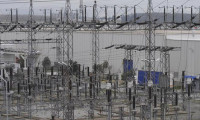 Ukrayna Kırım'a enerji akışını kesti