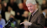 Bill Clinton seçim meydanlarında