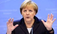 Merkel'den kritik Suriye açıklaması