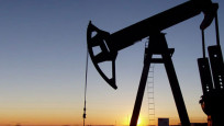 Uluslararası piyasalarda petrol fiyatları yükseliyor