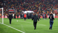 Göztepe - Altay maçı yarıda kaldı