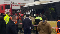 İETT otobüsü tramvayla çarpıştı! Kazada yaralananlar var