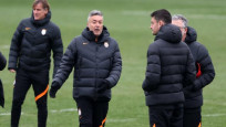 Belirsizlikler içindeki Galatasaray'da yeni sezon planlanıyor