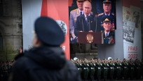 Putin'den Zafer Günü'nde dünyaya mesajlar: Batı işgal hazırlığında!