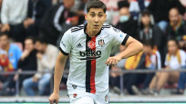 Beşiktaş KAP'a bildirdi: Emirhan'ın transferinden 4.5 milyon euro geliyor