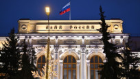 Rus ekonomisi yüzde 4 küçüldü