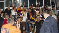 Mertens: Galatasaray'ın teklifini Sneijder'e sordum 'durma git' dedi