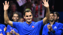  Tenisin efsanesi Federer kortlara veda etti