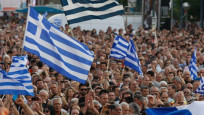 Yunan ekonomisi beklenmedik şekilde büyüdü
