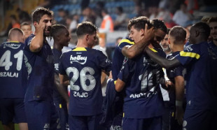 Fenerbahçe'de Jorge Jesus neşteri vurdu: Sürpriz ayrılık!