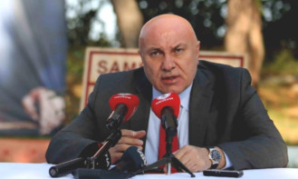 Samsunspor Başkanı: Fenerbahçe 2 puanı aptallığından verdi