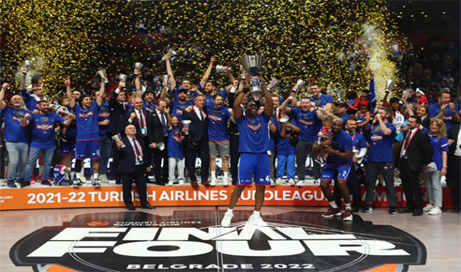 Anadolu Efes EuroLeague Şampiyonu!