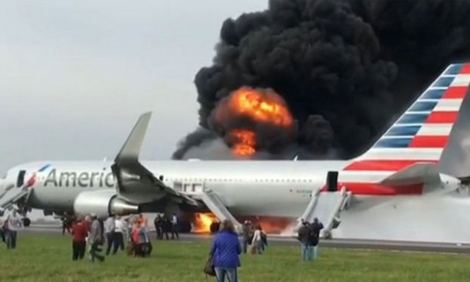 ABD'de kalkışa hazırlanan yolcu uçağında yangın