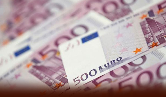 İtalya'daki referandum sonucu euroyu vurdu