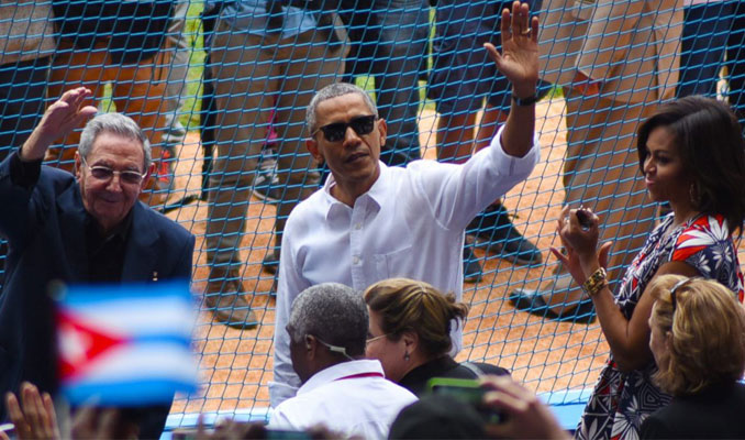 Obama Küba'dan ayrıldı