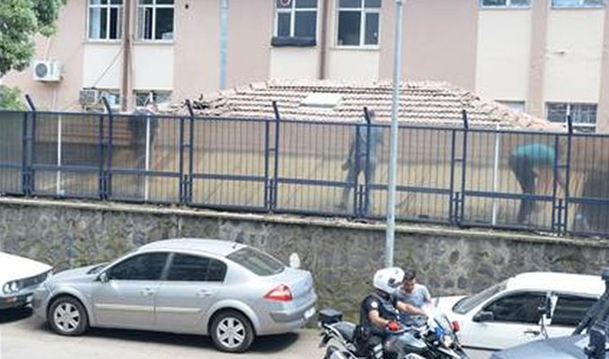 Diyarbakır'da askeri binaya el yapımı patlayıcı atıldı