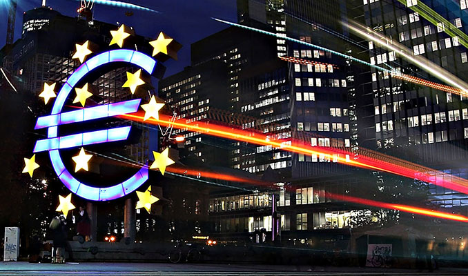 ECB'den zayıf küresel ticaret uyarısı