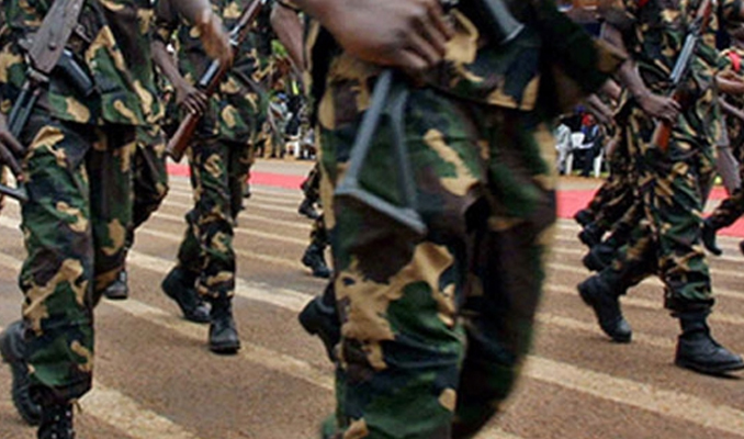 Senegal'den Gambiya'ya askeri müdahale