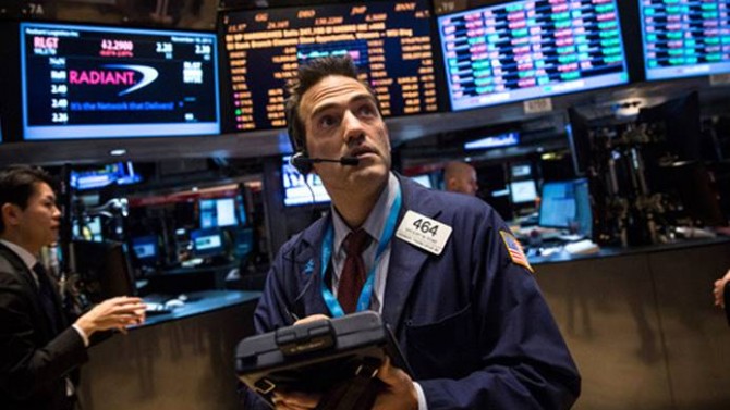 Rekorların ardından Dow Jones frene bastı