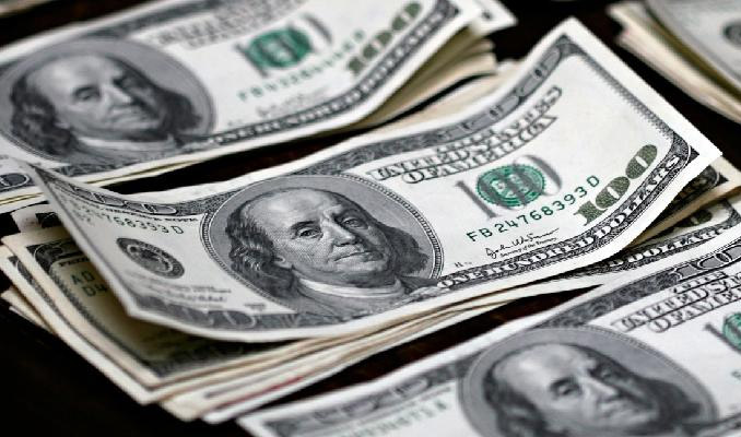 Merkez'in beklenti anketinde dolar kuru 3.72 lira oldu