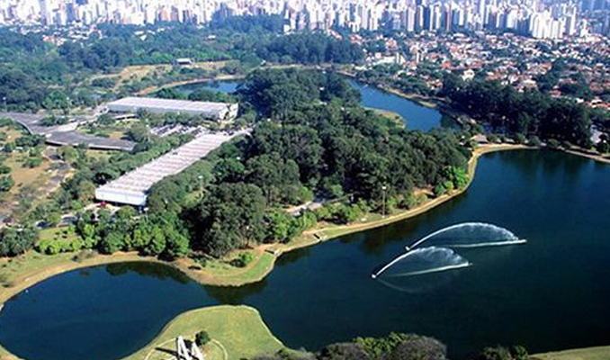 Brezilya'da saldırgın korkusu parkları kapattırdı