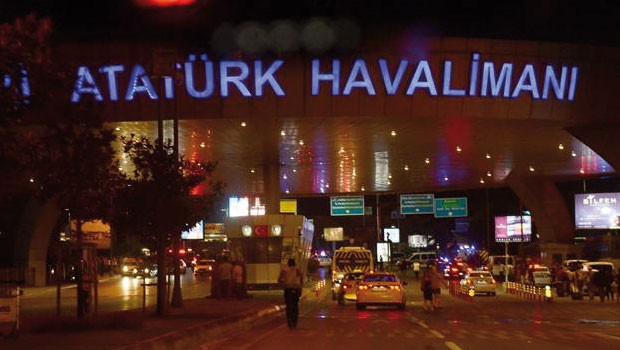 Atatürk Havalimanı'nda korku dolu anlar