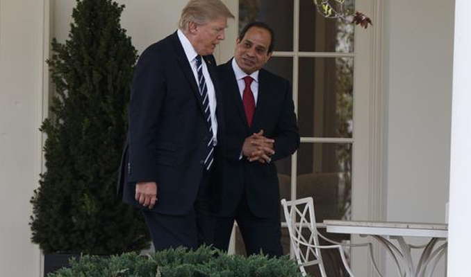 Trump'tan Sisi'ye övgü