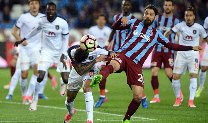 Trabzonspor, Başakşehir'le berabere kaldı