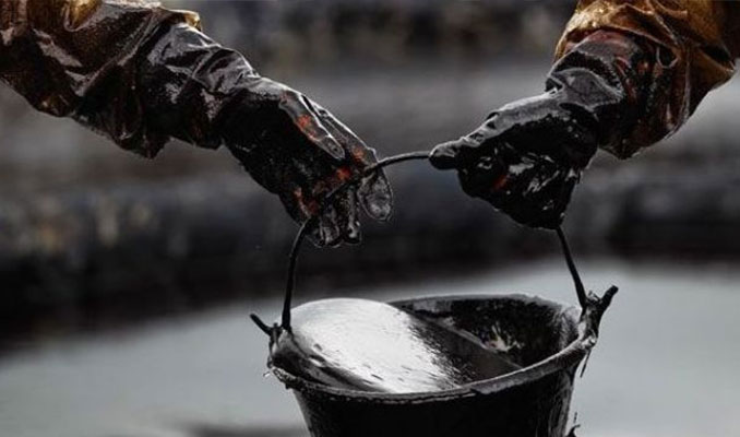 Petrolde arz kısıntısı anlaşması 9 ay uzayabilir