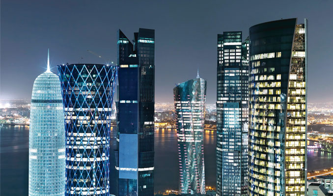 Moody's, Katar'ın kredi notunu düşürdü