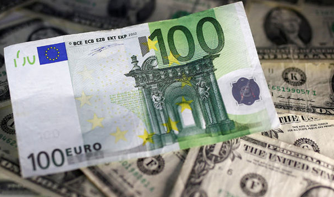 Euro/dolar 1 yılın zirvesinde