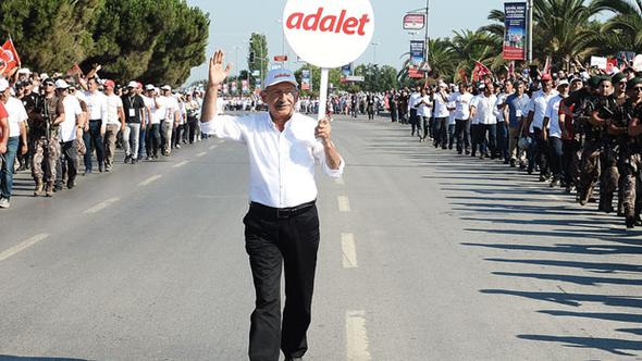 AK Parti'nin 'yürüyüş' anketinden ilginç sonuçlar