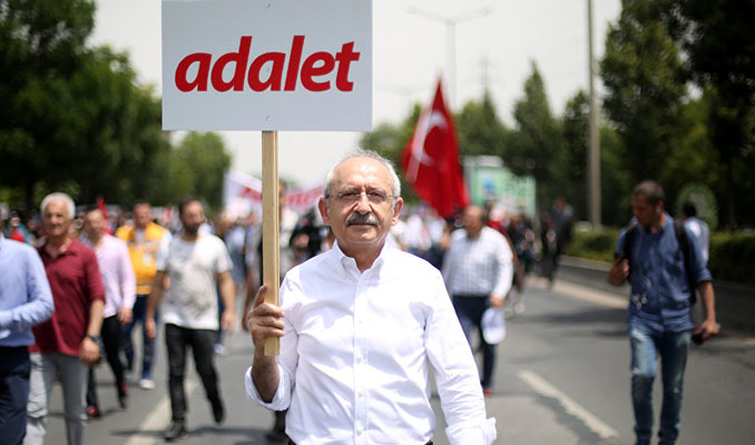 Adalet Yürüyüşü biterken Kılıçdaroğlu neden yalnız yürüyor?