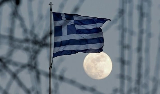 Yunanistan bütçesi fazla verdi