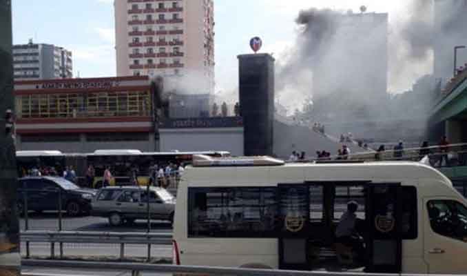 İstanbul'da metro yangını
