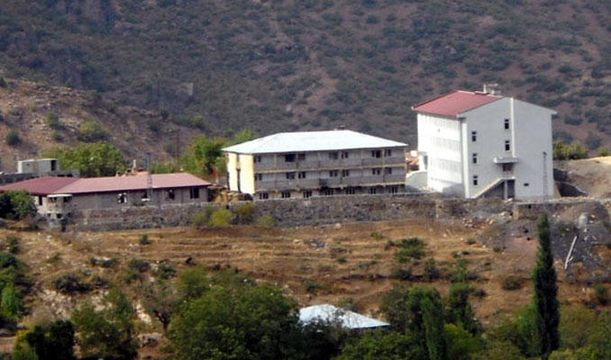 PKK'lılar Çukurca'ya saldırdı