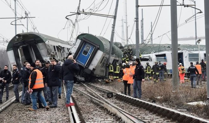 Milano'da tren kazası! Ölü ve yaralılar var