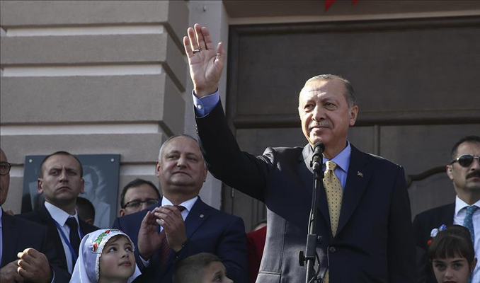 Erdoğan: Gökoğuz Türklerinin kara gün dostu olmayı sürdüreceğiz