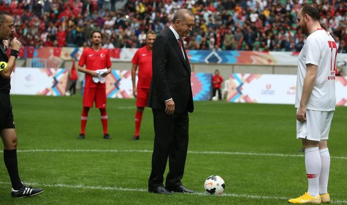 Cumhurbaşkanı Erdoğan başlattı, maç gollü sona erdi