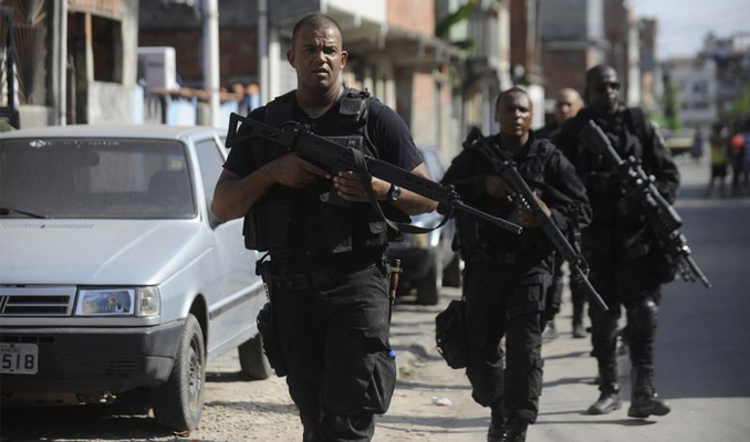 Brezilya'da mahkumlar polisle çatıştı: 9 ölü